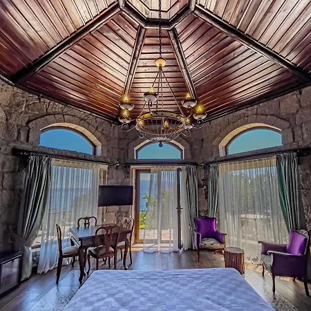 Dionysos Special Class Adults Only 12 Years Hotel Assos